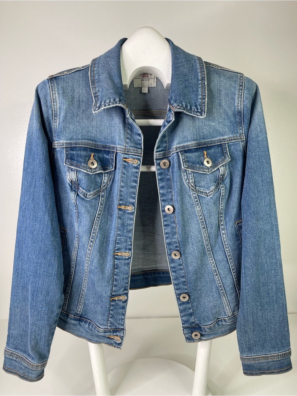 Torrid Denim Jean Jacket Womens Size 1 / 1X Medium Wash Stretch Trucker Classic